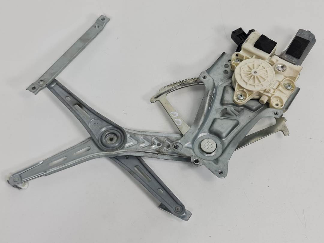 #321555 ELEVALUNAS DELANTERO DERECHO