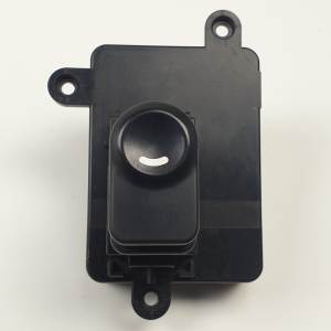 #1115940 MANDO ELEVALUNAS DELANTERO DERECHO