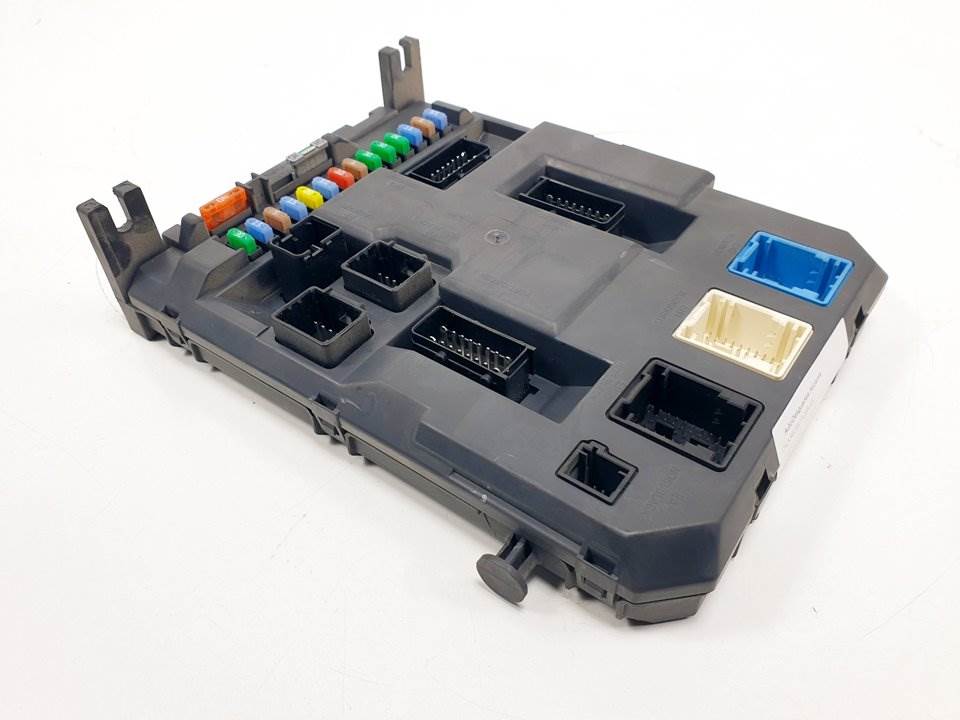 CAJA RELES / FUSIBLES - 9666952080 - CITROEN - C3
