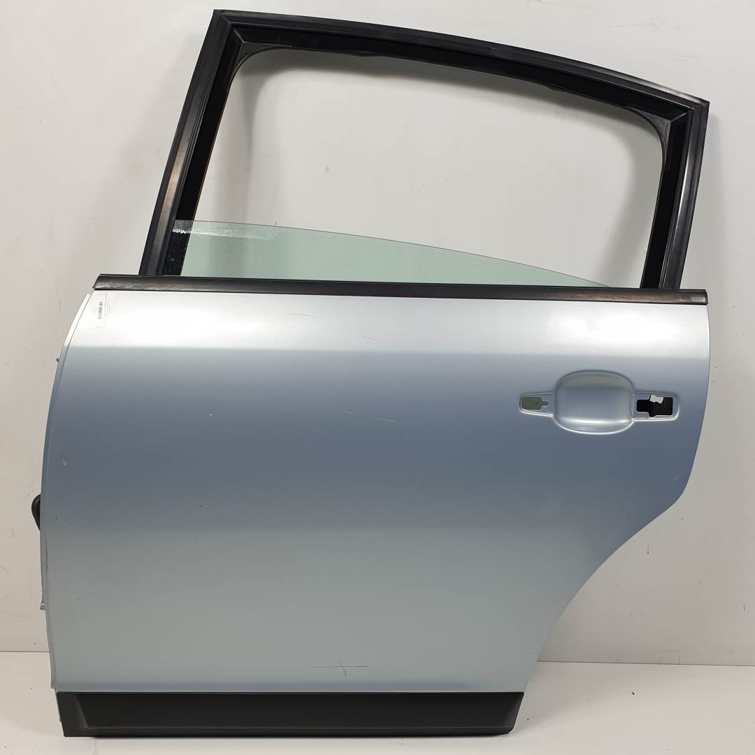#3071915 PUERTA TRASERA IZQUIERDA