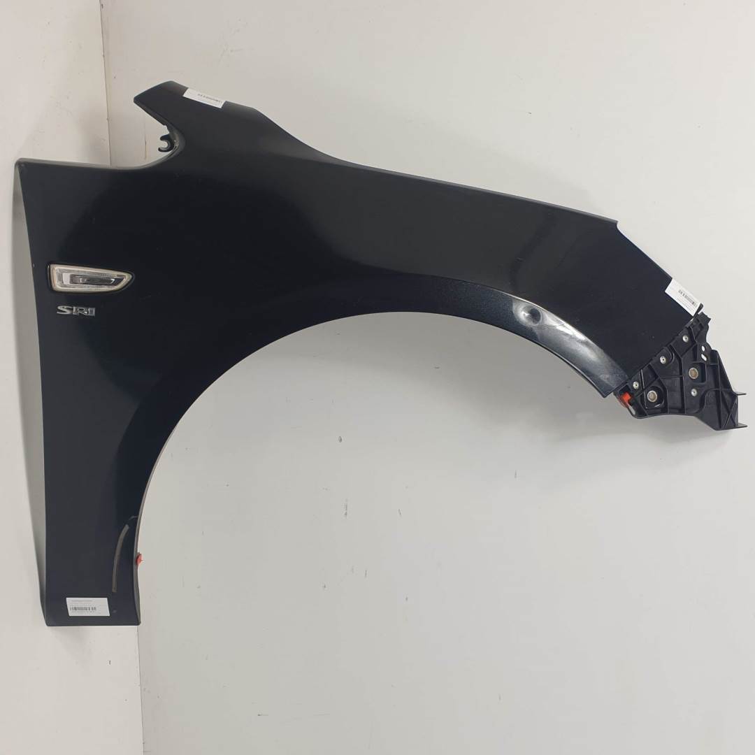 #1518041 ALETA DELANTERA DERECHA