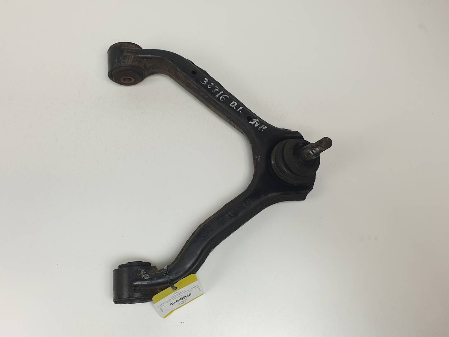 #3379330 BRAZO SUSPENSION SUPERIOR DELANTERO IZQUIERDO