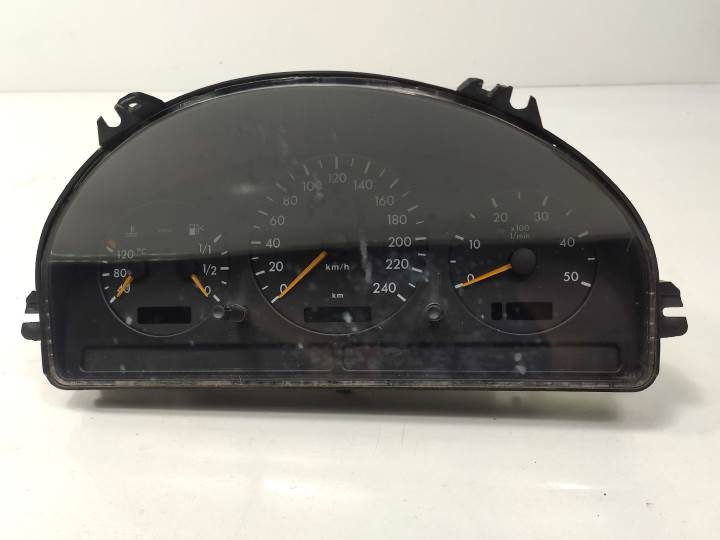 CUADRO INSTRUMENTOS - MERCEDES - #464319