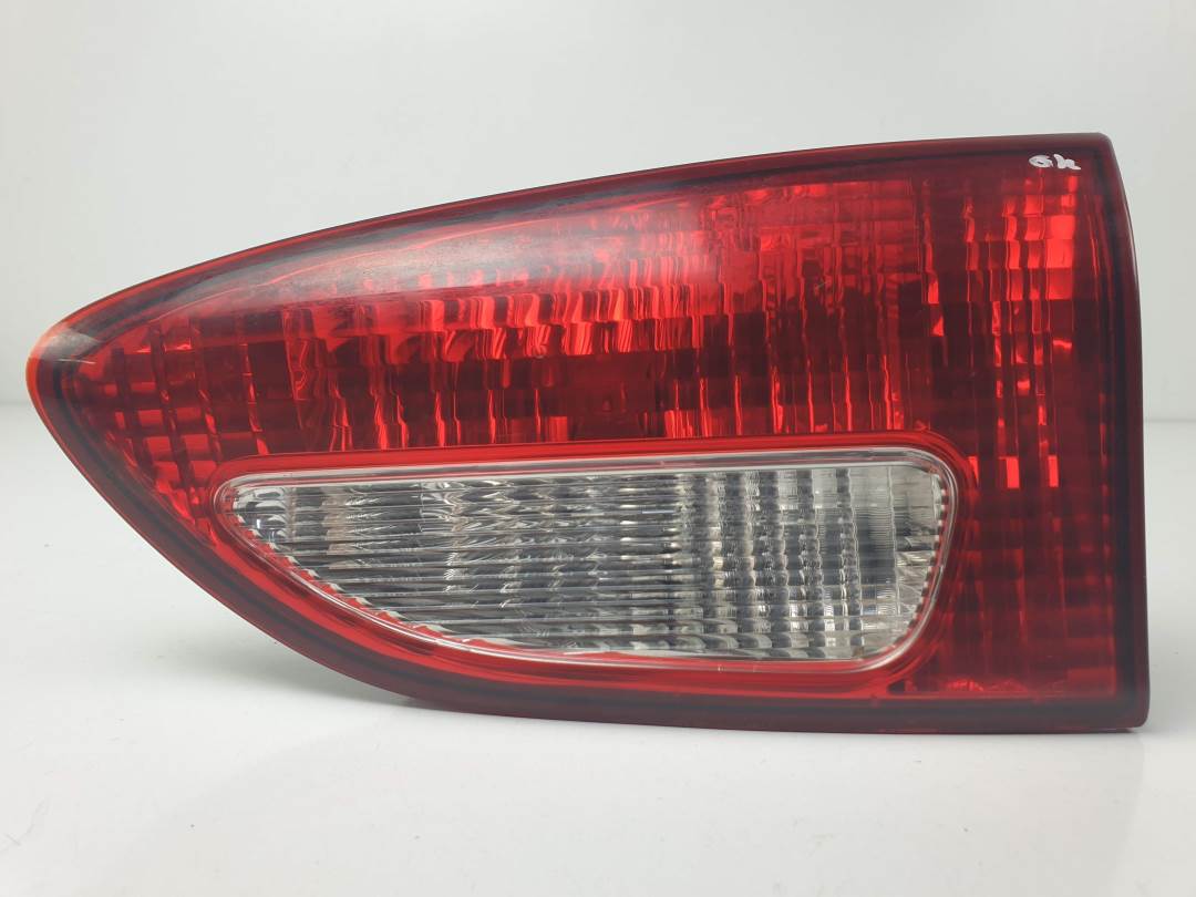 PILOTO TRASERO DERECHO INTERIOR