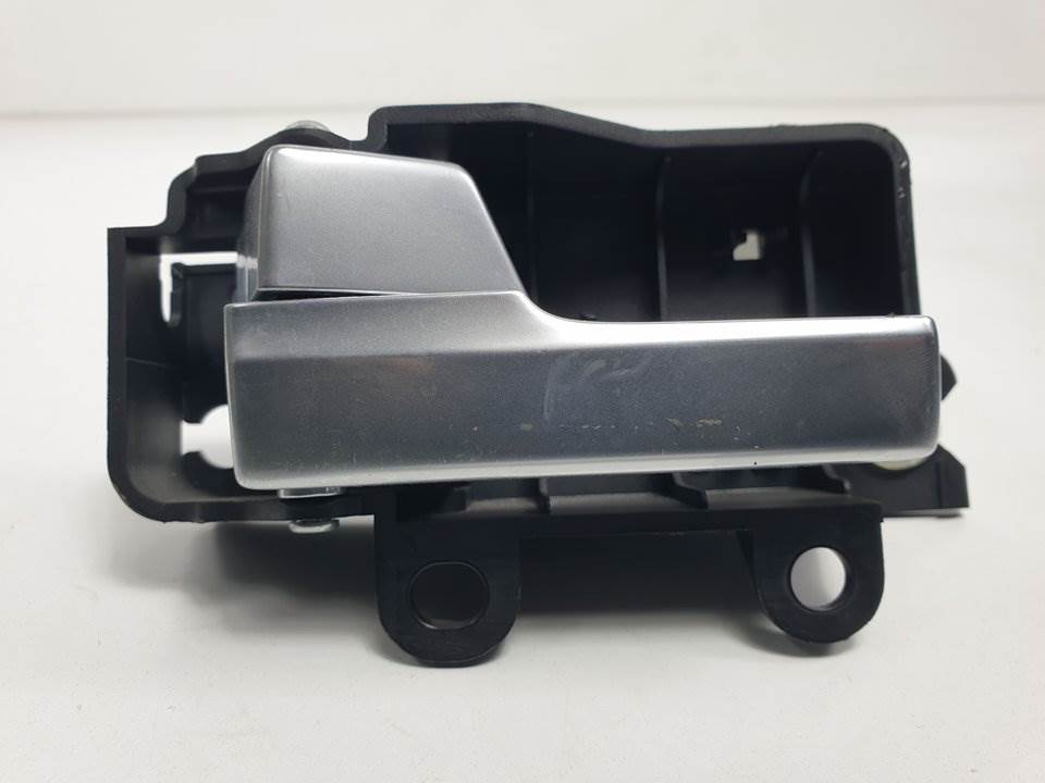 #792653 MANETA INTERIOR DELANTERA IZQUIERDA