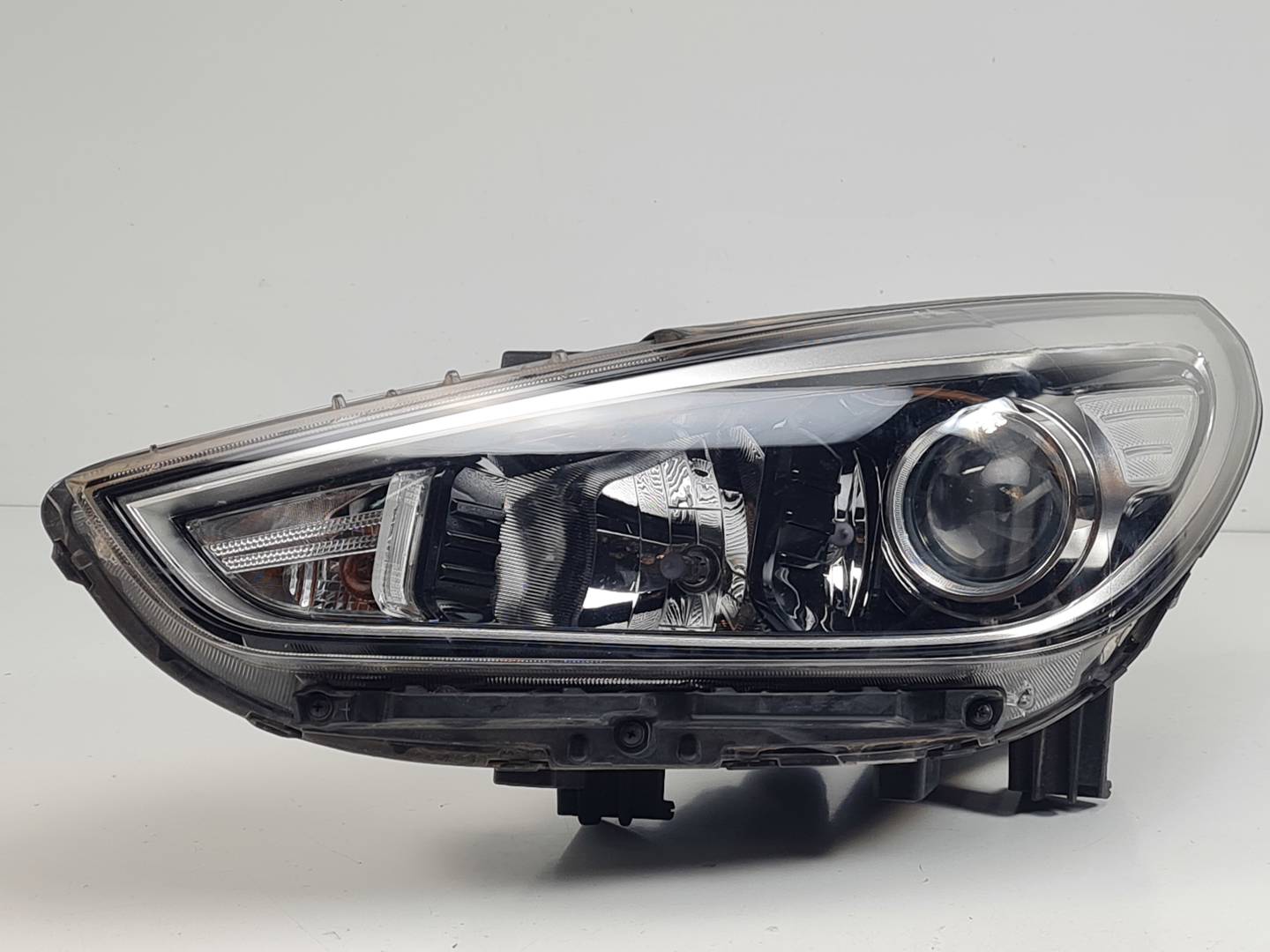 #3429487 FARO IZQUIERDO