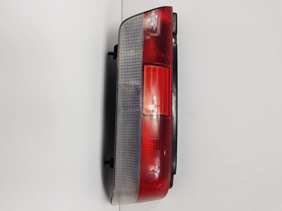 PILOTO TRASERO DERECHO - SUZUKI - #560556