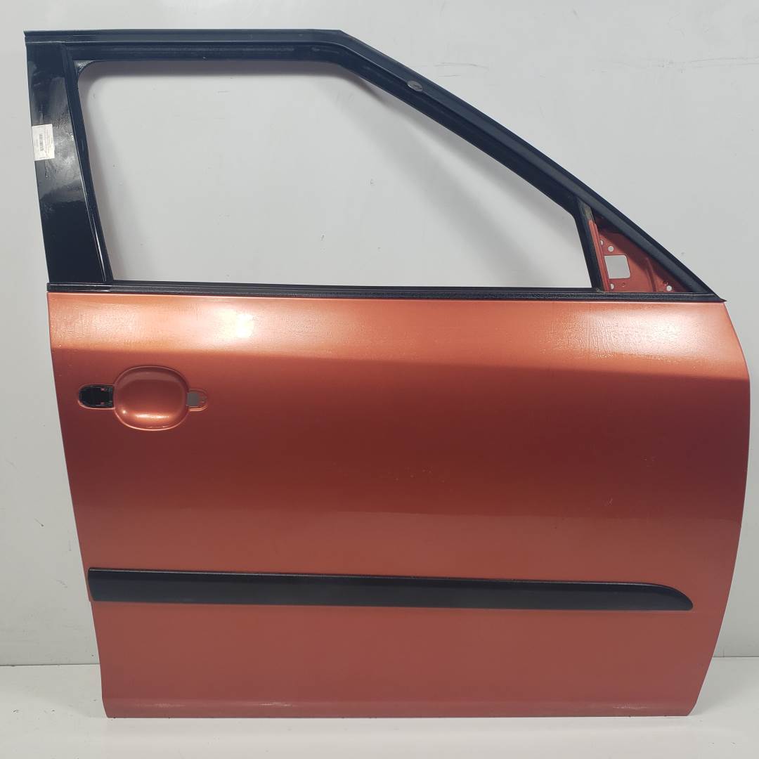 #3062345 PUERTA DELANTERA DERECHA