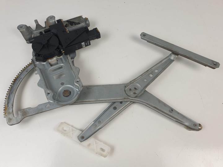 #1406116 ELEVALUNAS DELANTERO IZQUIERDO