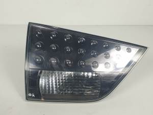 PILOTO TRASERO IZQUIERDO INTERIOR - MITSUBISHI - #957441