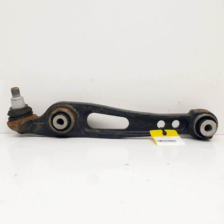 #1188823 BRAZO SUSPENSION INFERIOR DELANTERO DERECHO