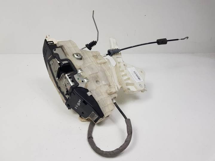 CERRADURA PUERTA TRASERA IZQUIERDA - MERCEDES - #866812