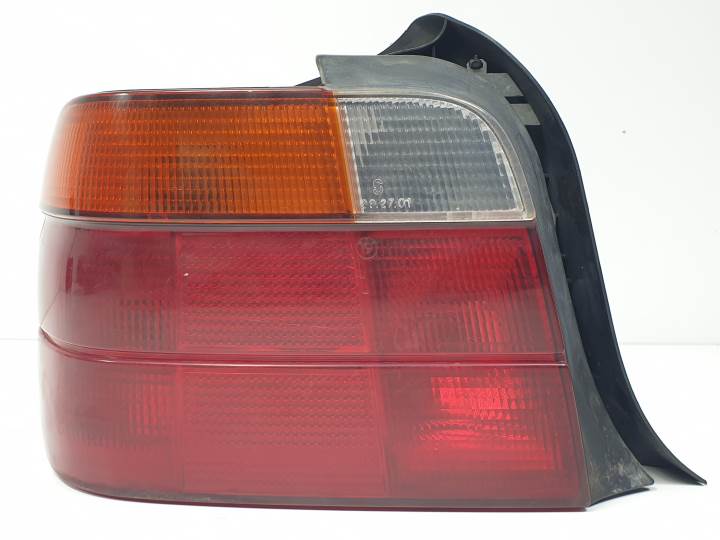 #718679 PILOTO TRASERO IZQUIERDO