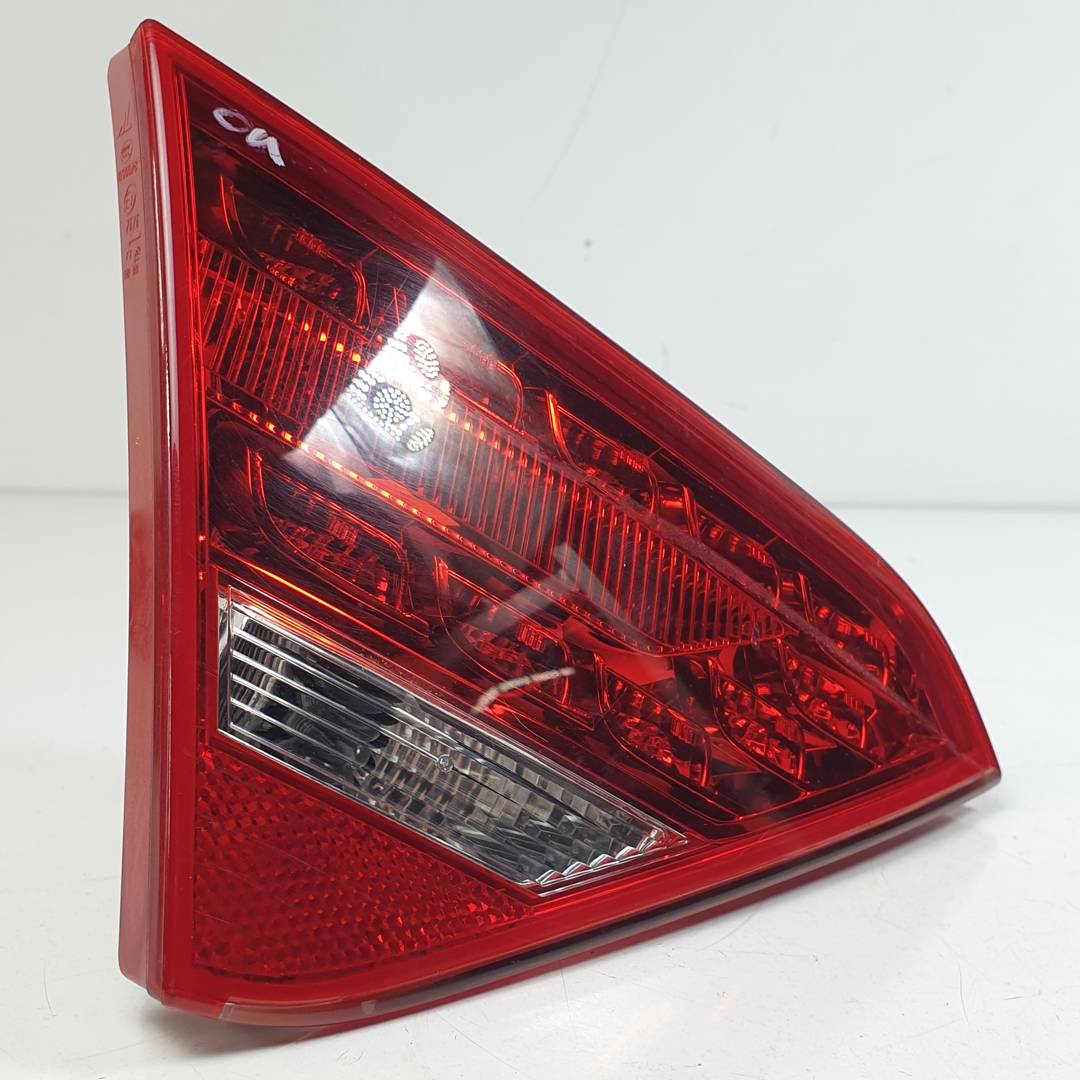 PILOTO TRASERO IZQUIERDO INTERIOR - 8T0945093A - AUDI - A5 SPORTBACK (F5A)