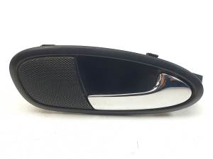 #3103524 MANETA INTERIOR DELANTERA DERECHA