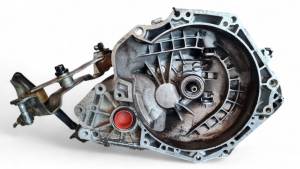 #1476333 CAJA CAMBIOS