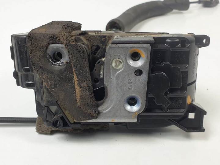 #1326764 CERRADURA PUERTA TRASERA IZQUIERDA