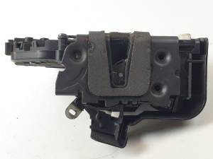 #1466179 CERRADURA PUERTA TRASERA DERECHA