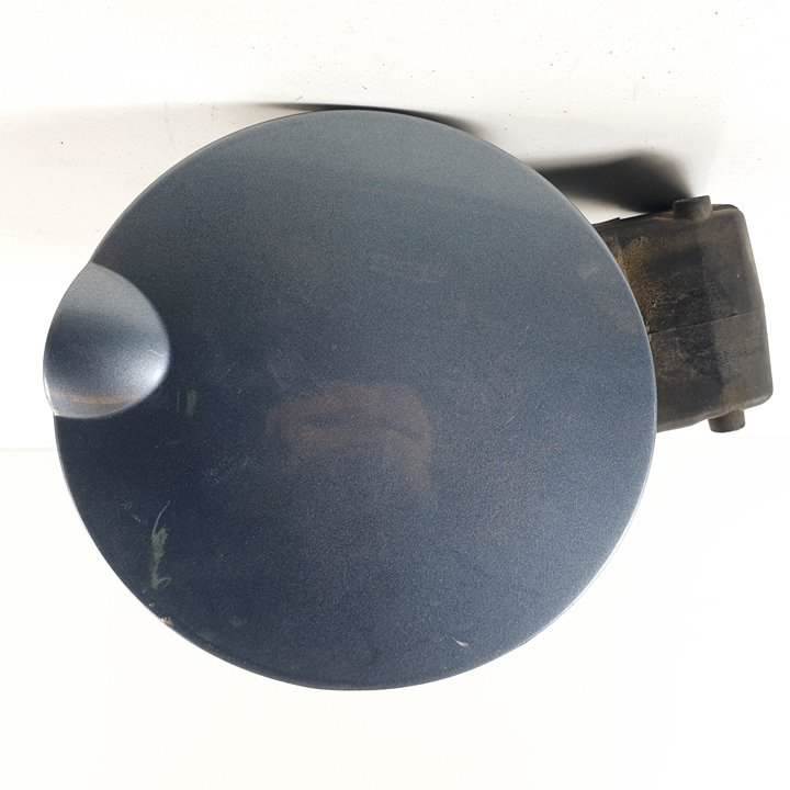 #1305124 TAPA EXTERIOR COMBUSTIBLE