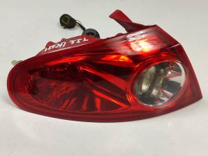 PILOTO TRASERO IZQUIERDO - DAEWOO - #608211