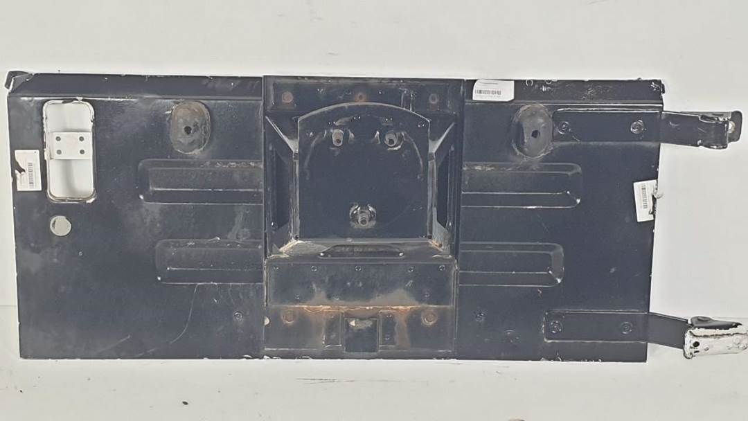 #810184 TAPA MALETERO