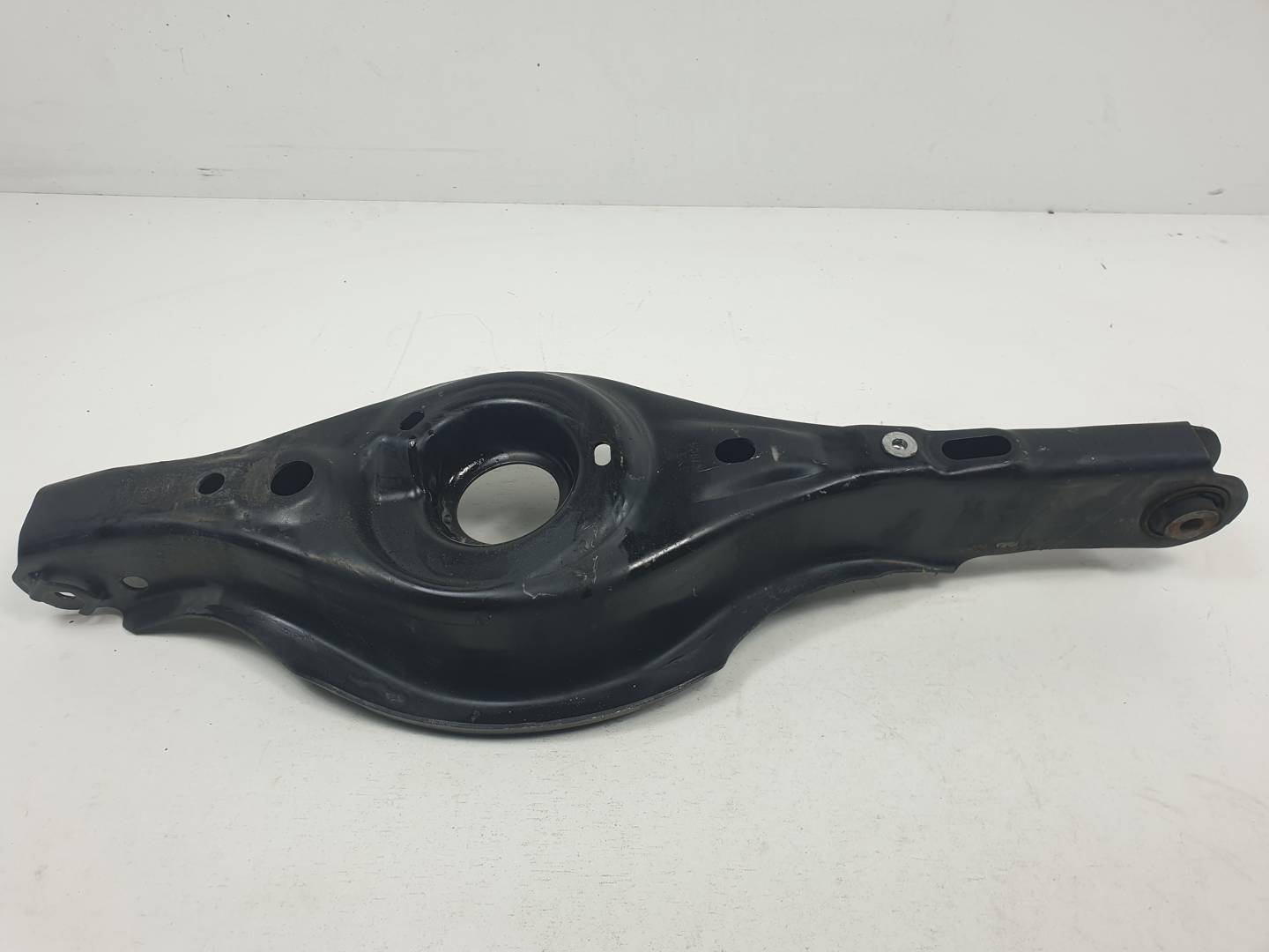 BRAZO SUSPENSION INFERIOR TRASERO IZQUIERDO - K7805 - MAZDA - CX-5