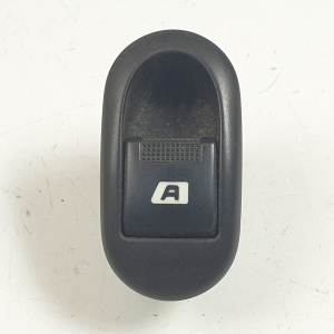 #3183379 MANDO ELEVALUNAS DELANTERO DERECHO