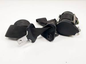 CINTURON SEGURIDAD TRASERO IZQUIERDO - DACIA - #1073545