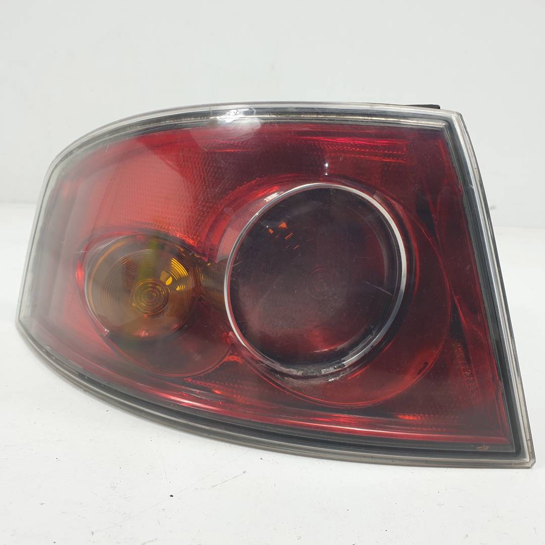 #3387550 PILOTO TRASERO IZQUIERDO