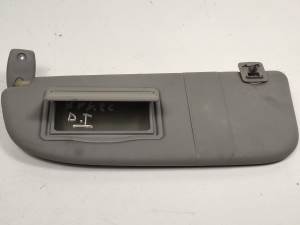 PARASOL IZQUIERDO - PEUGEOT - #582105