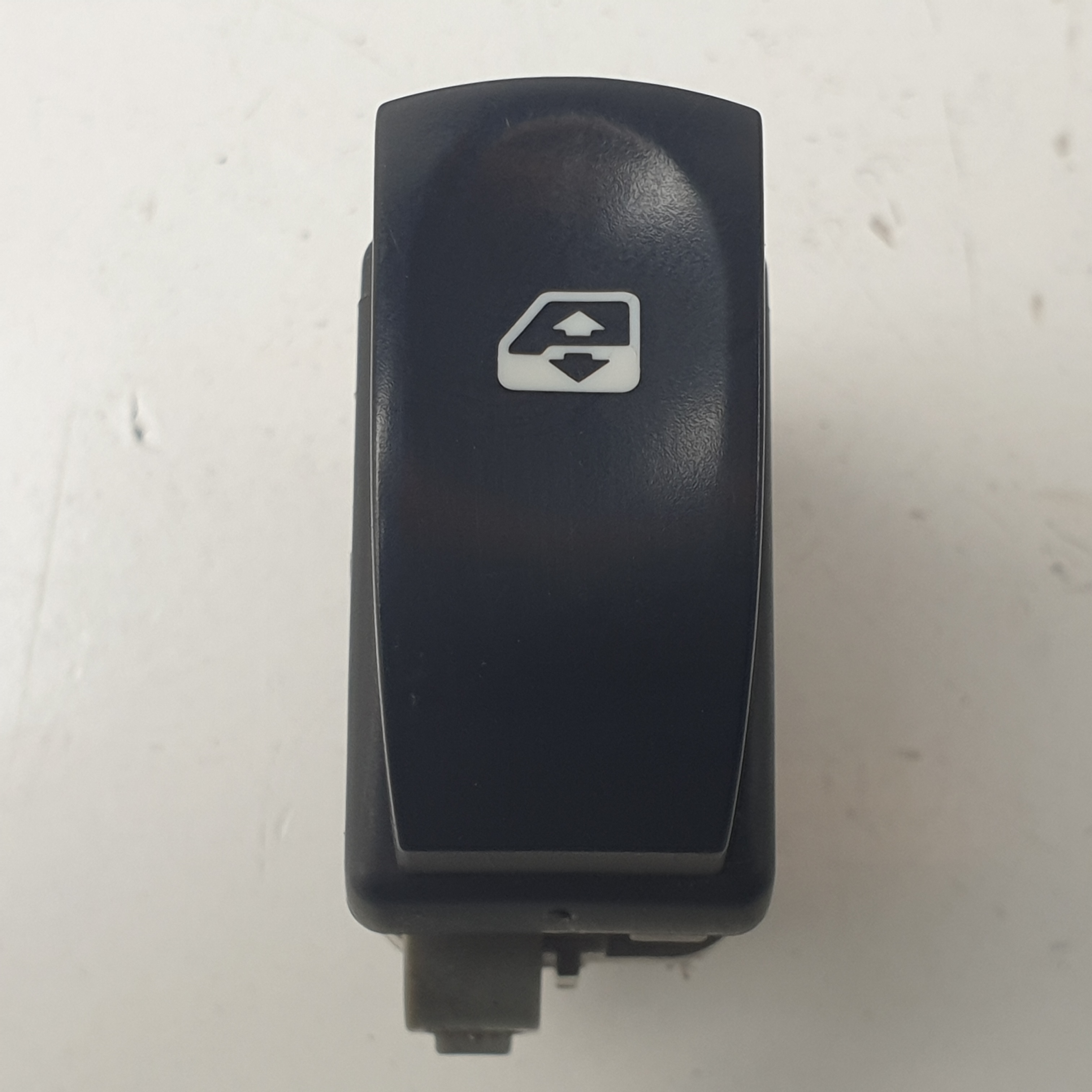 #3111363 MANDO ELEVALUNAS DELANTERO DERECHO