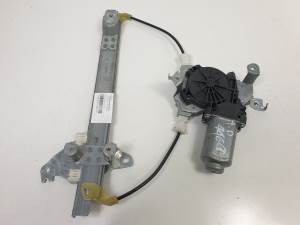 ELEVALUNAS TRASERO DERECHO - NISSAN - #631104