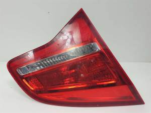 PILOTO TRASERO IZQUIERDO INTERIOR - OPEL - #642876