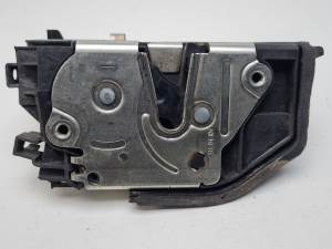 #3088515 CERRADURA PUERTA DELANTERA DERECHA