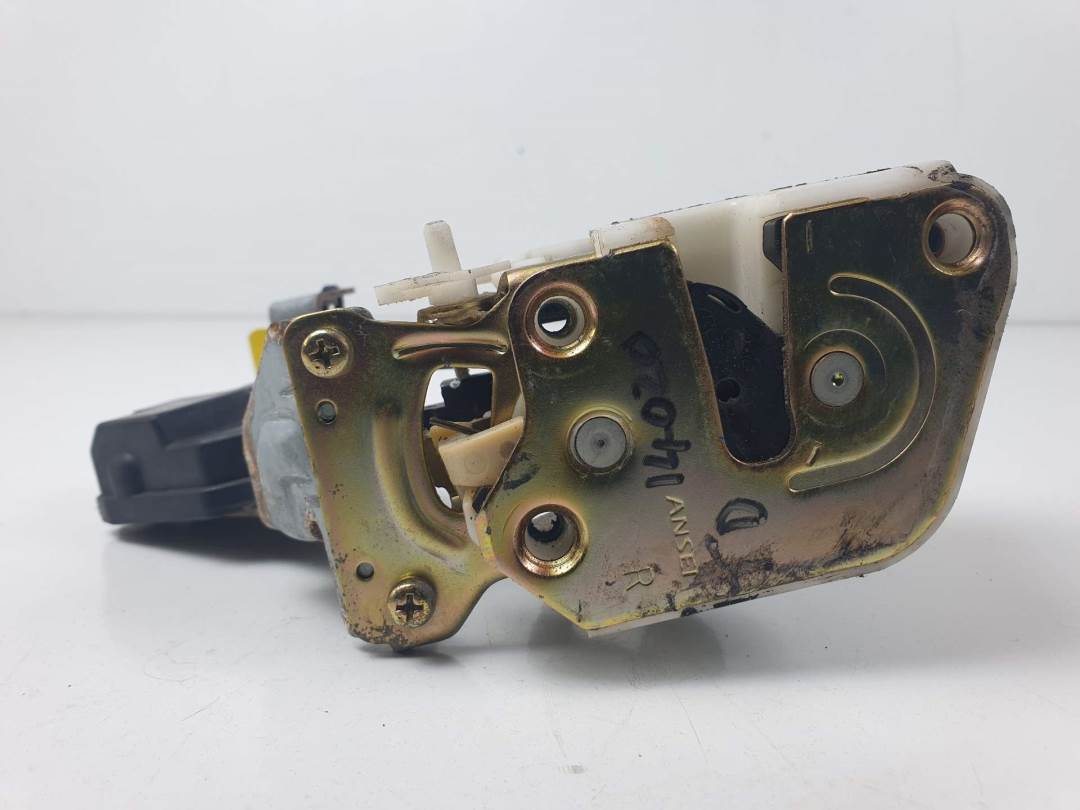 CERRADURA PUERTA TRASERA DERECHA - MITSUBISHI - #1471016