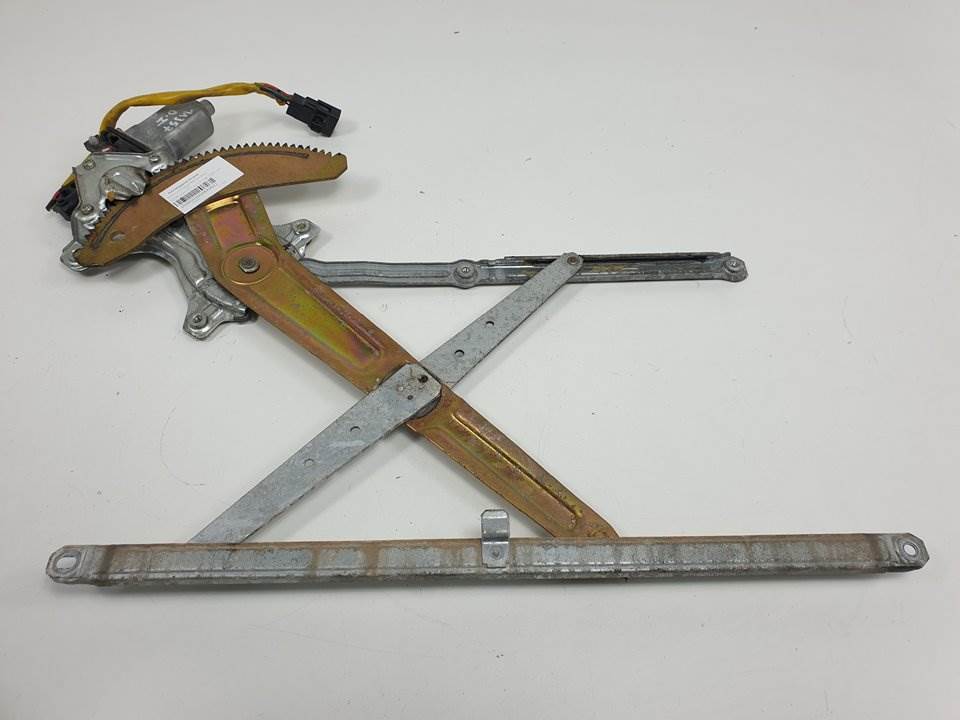 ELEVALUNAS DELANTERO IZQUIERDO - TOYOTA - #843622