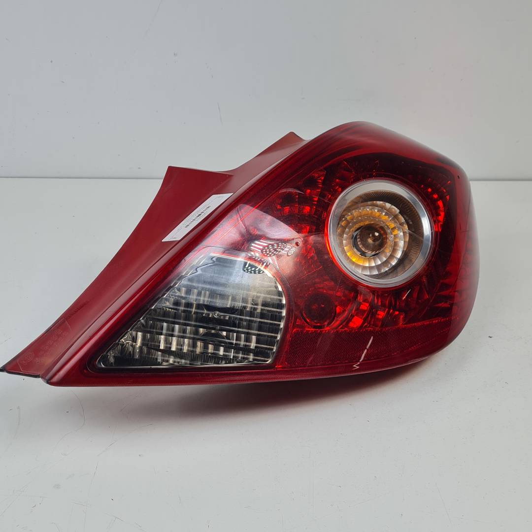 #3349083 PILOTO TRASERO DERECHO