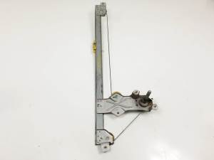 #1044616 ELEVALUNAS DELANTERO DERECHO