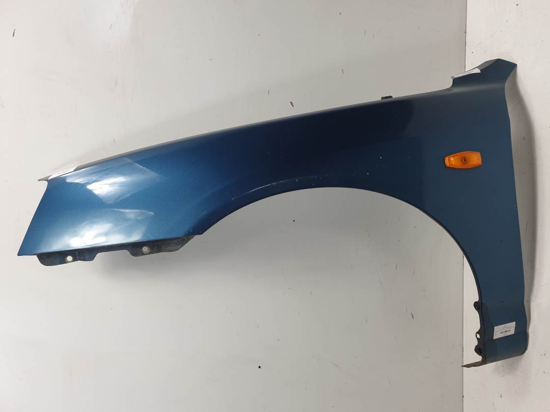 #1461356 ALETA DELANTERA IZQUIERDA