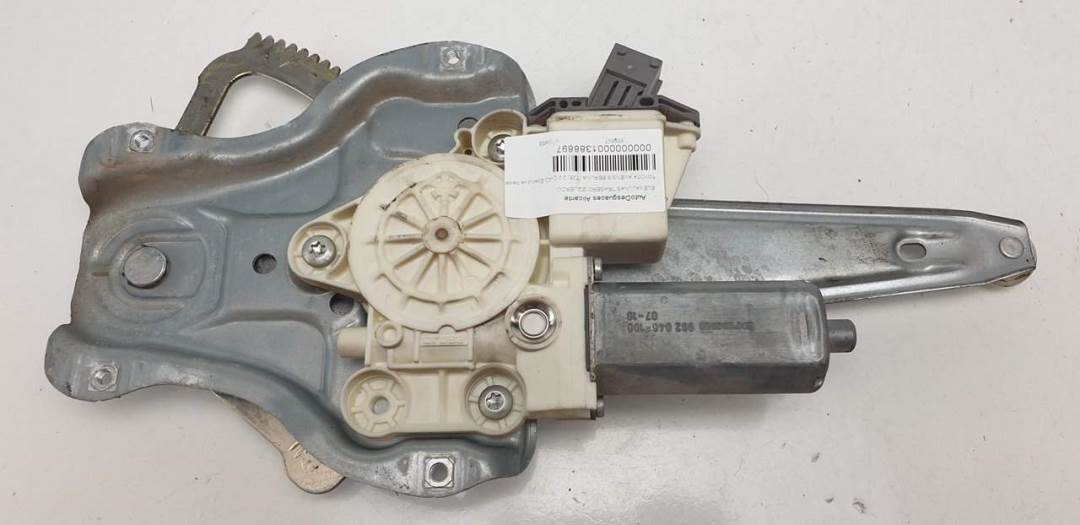 #1388897 ELEVALUNAS TRASERO IZQUIERDO