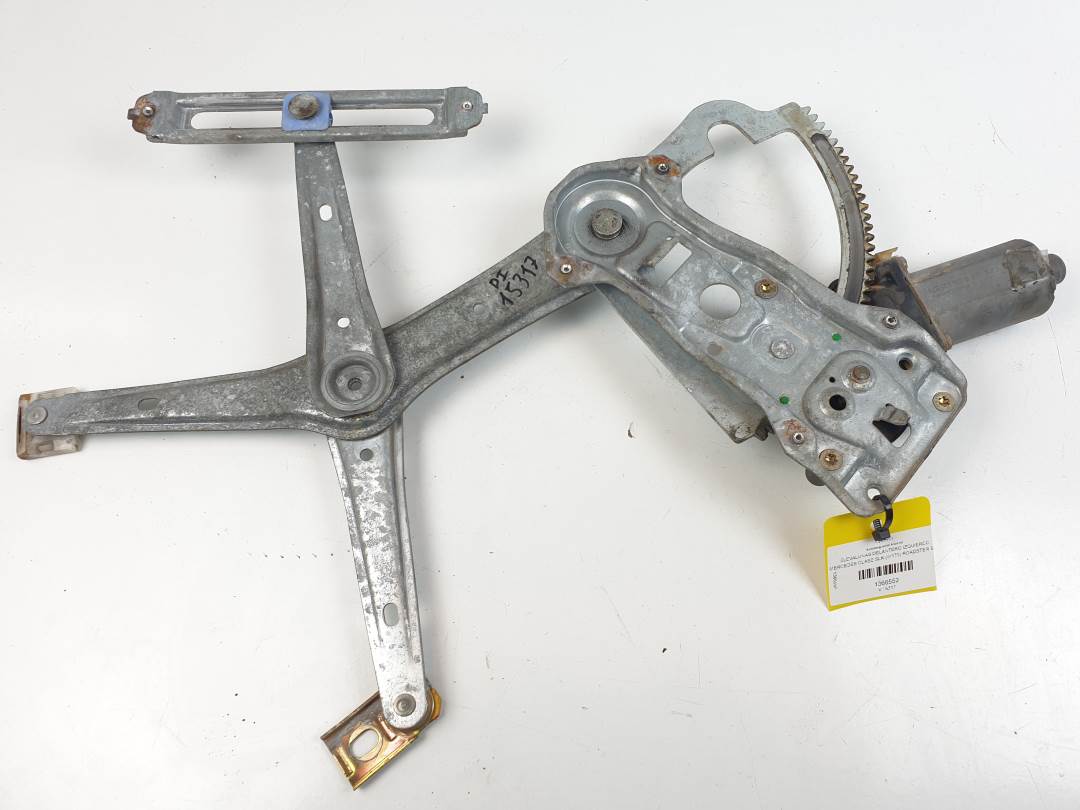 #1366552 ELEVALUNAS DELANTERO IZQUIERDO