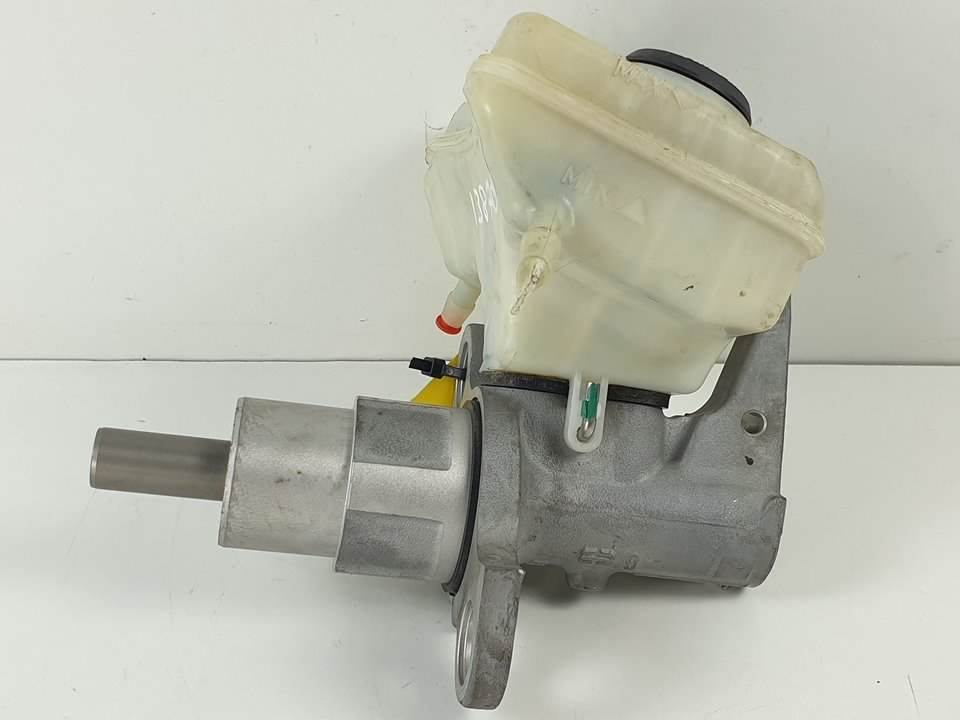 BOMBA FRENO - 8K0611301A - AUDI - A4 BER. (B8)