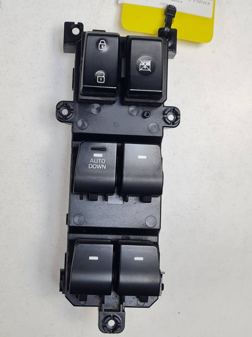 #3385136 MANDO ELEVALUNAS DELANTERO IZQUIERDO