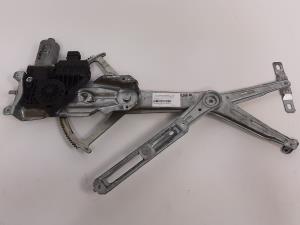 #168558 ELEVALUNAS DELANTERO IZQUIERDO