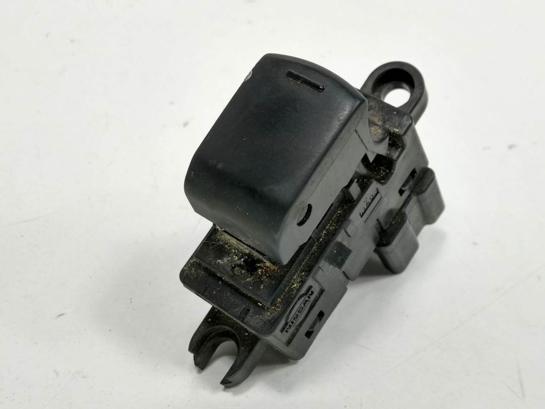 MANDO ELEVALUNAS TRASERO DERECHO - 25411JD00 - NISSAN - QASHQAI (J10)