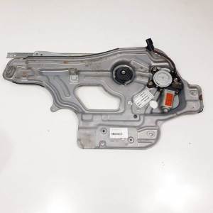 #1155579 ELEVALUNAS DELANTERO DERECHO