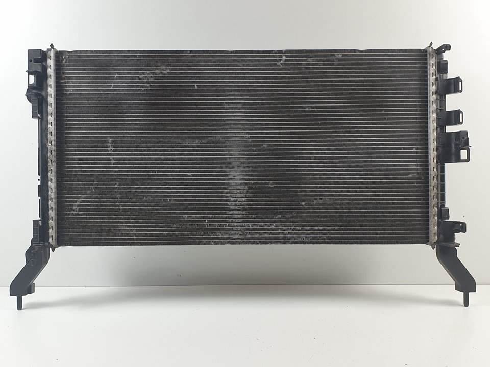 #1264061 RADIADOR AGUA