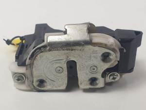 CERRADURA PUERTA TRASERA DERECHA - MITSUBISHI - #683613