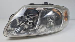 #1420974 FARO IZQUIERDO