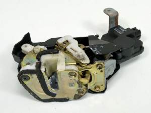 CERRADURA PUERTA TRASERA IZQUIERDA - MITSUBISHI - #383214